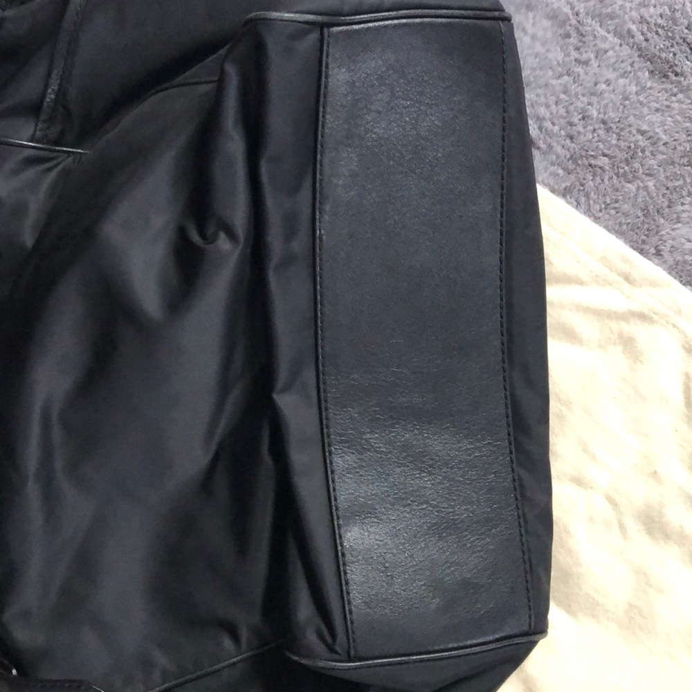 Burberry Black Nylon Diaper Bag with leather trim - Picture 5 of 9